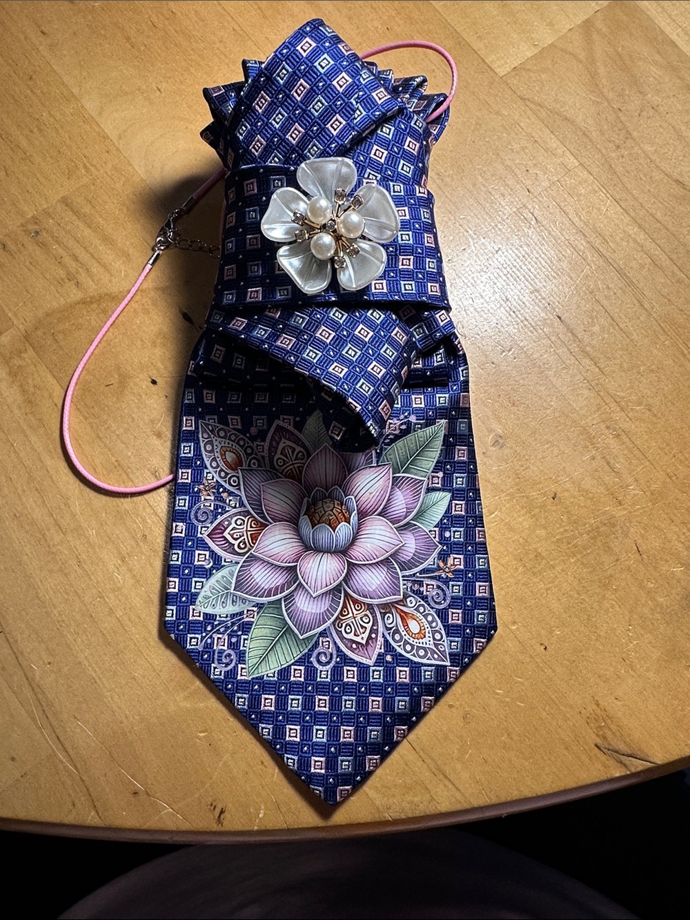 Brooks Brothers Blue Floral Motif Silk Necklace Tie with Lapel Pin
